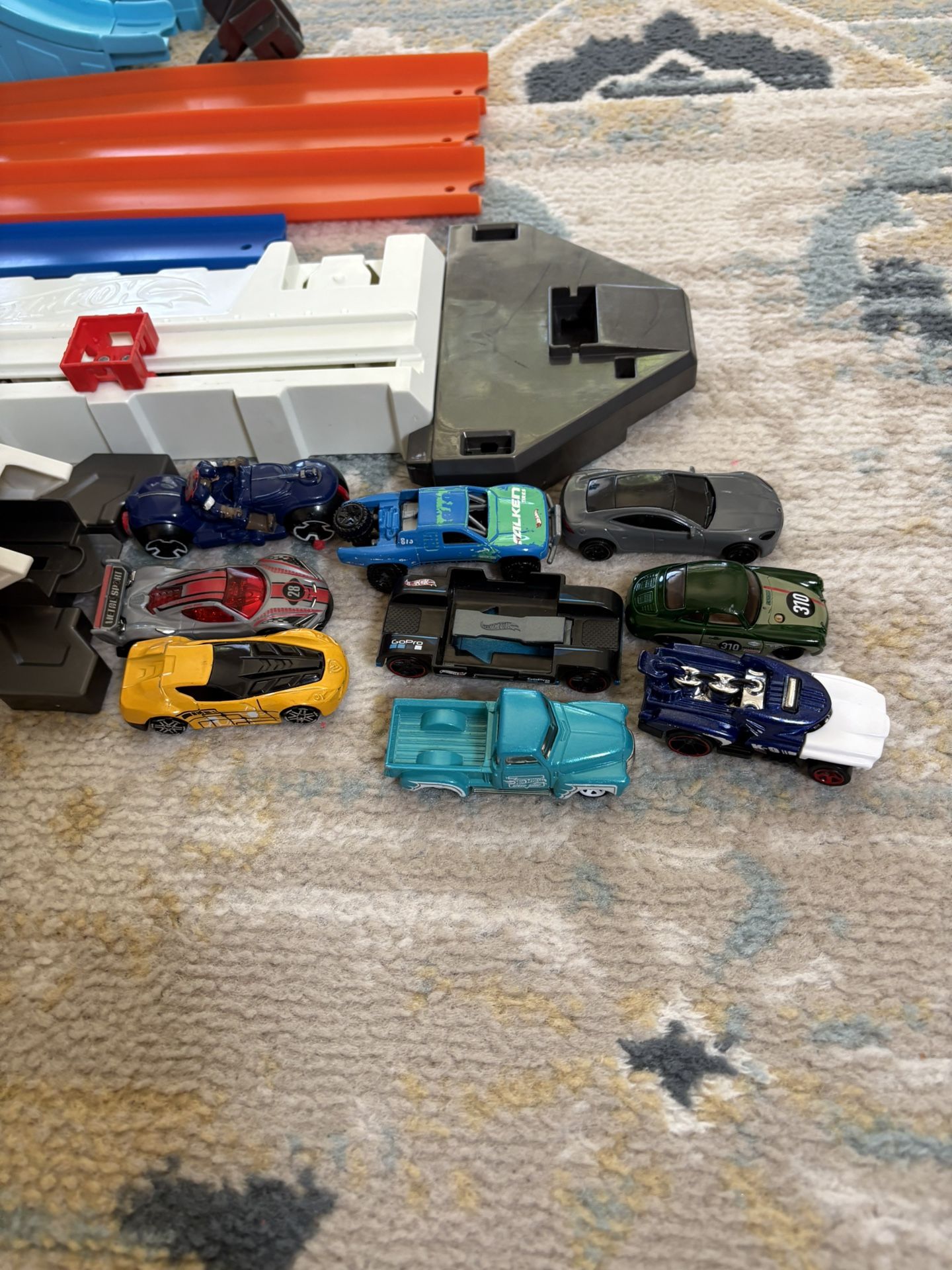 Hot Wheels Track Set