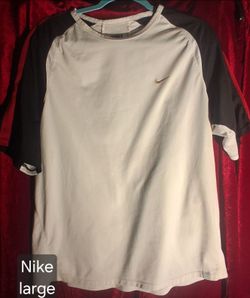 Nike shorts sleeve top