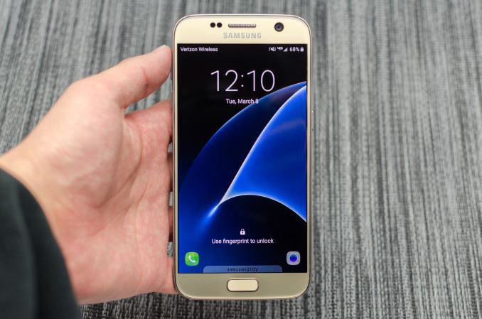 Samsung Galaxy S7 (32gb) Comes With Charger and 1 Month Warranty