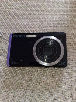 Samsung 12.2MP Compact Digital Camera