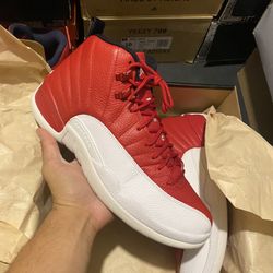 Jordan Gym Red 12s size 10.5 VNDS