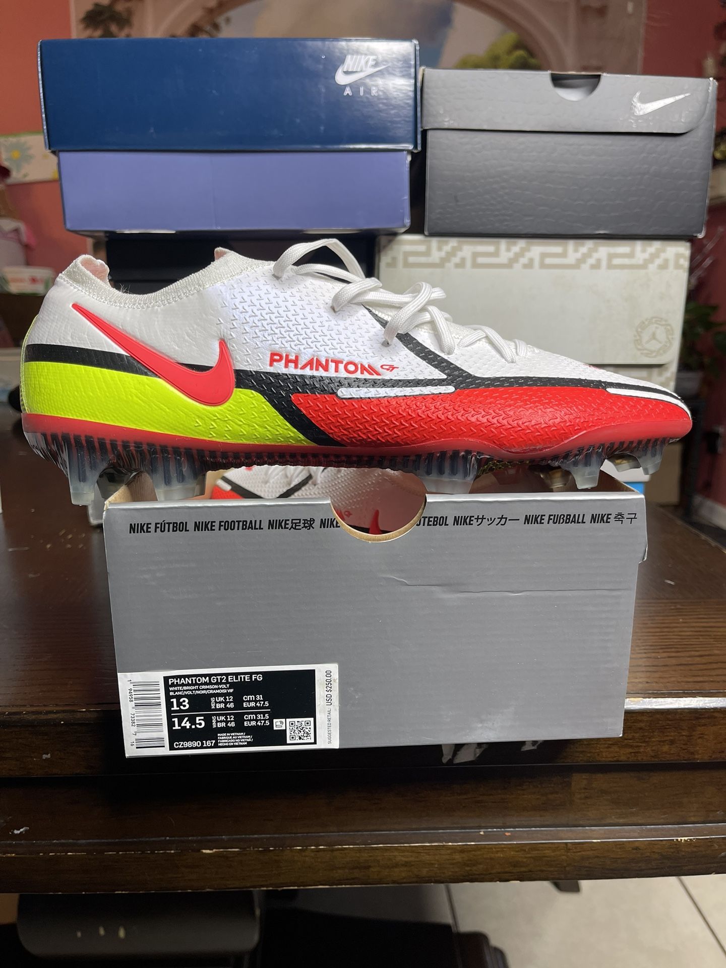 Nike Phantom Elite