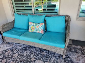Outdoor Wicker Patio Sofa with Cushions