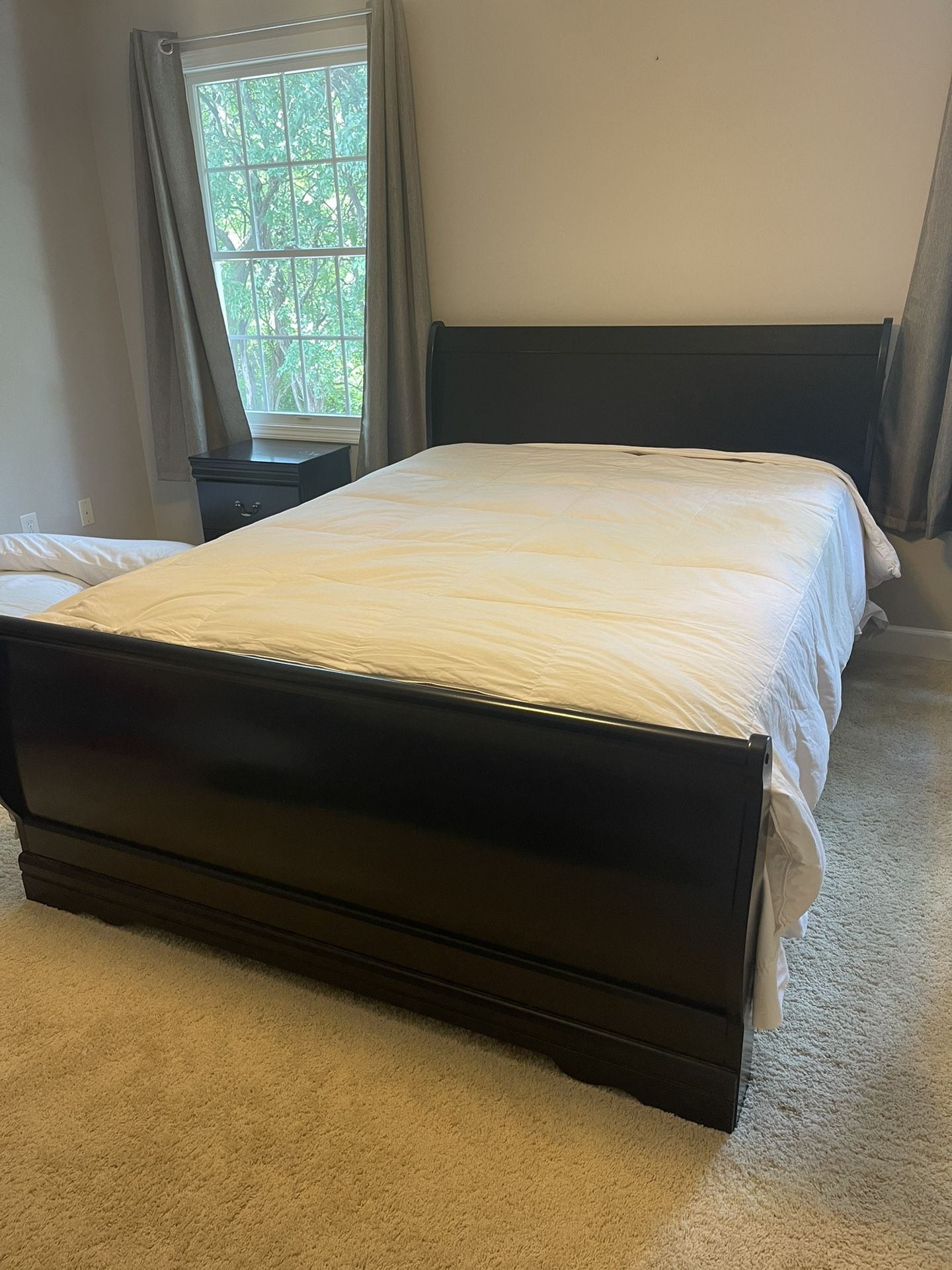 Full Bed Set (Frame, Side Tables, Dresser, Mirror)