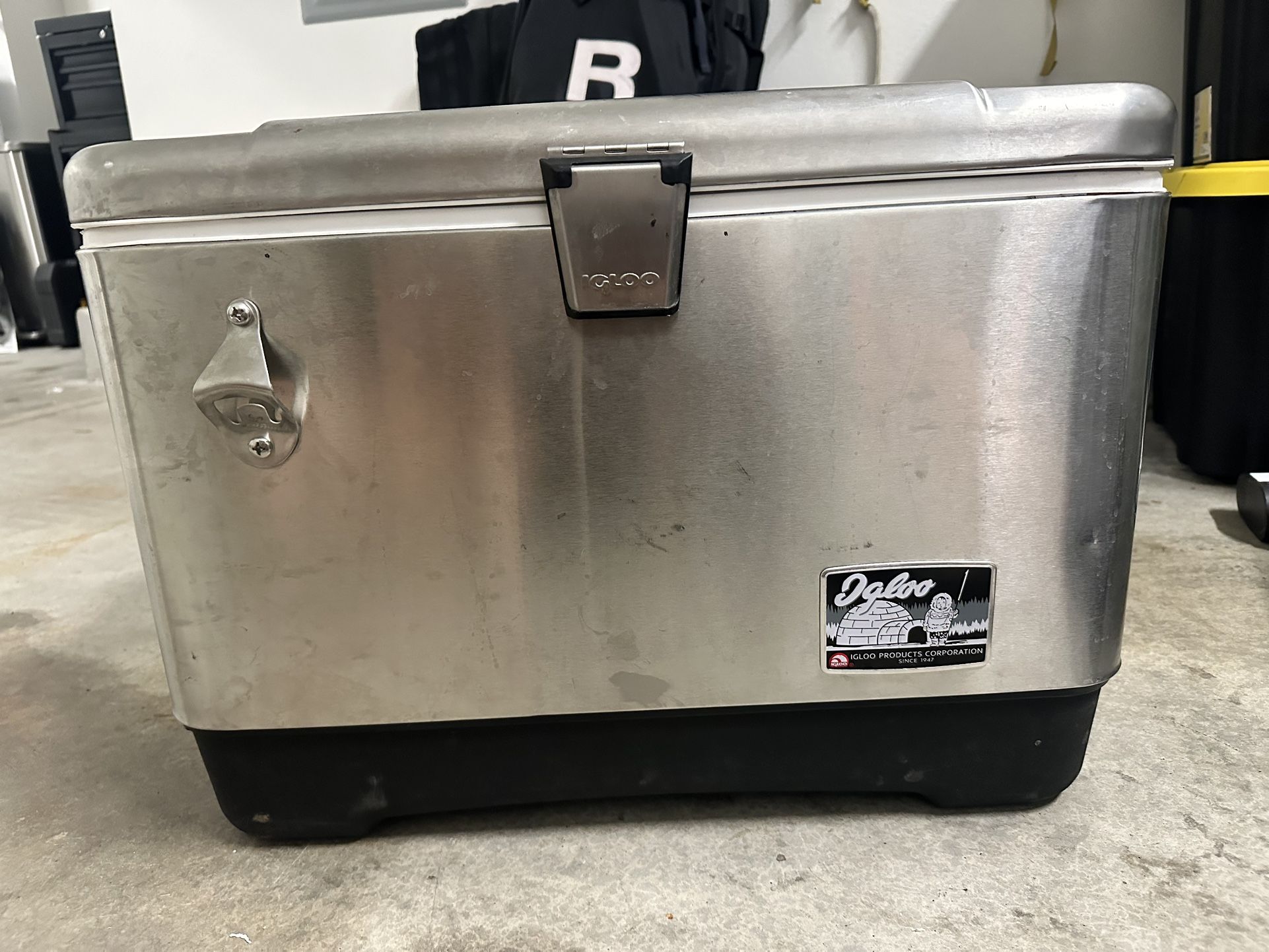Igloo Stainless Steel Cooler