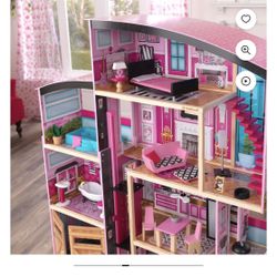 Girls Doll House 