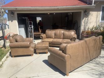 Couches 3 Pieces