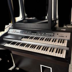 Lowery Ez4 Organ/Orchestra/ Piano w/stool