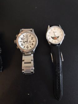 Various Nixon Watches (great/good condition), fossil watch