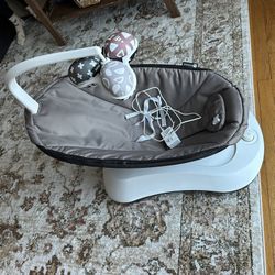 Baby Rocker 4moms Rockaroo