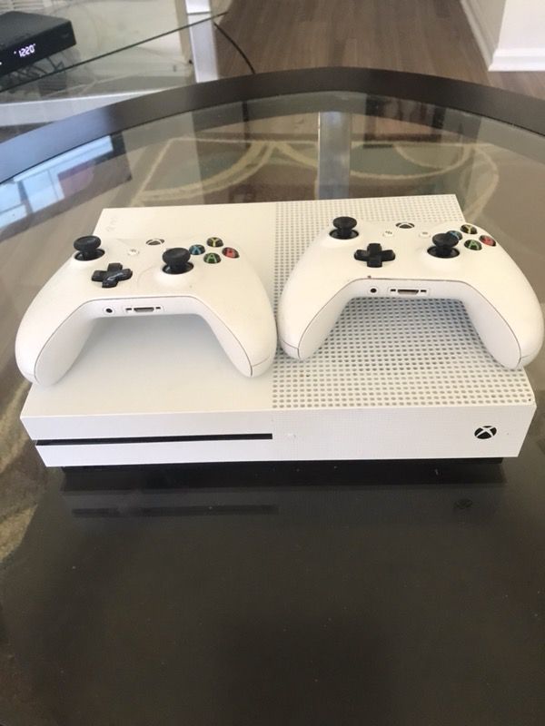 Xbox One For Sale! Good condition!