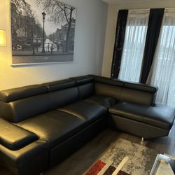 SECTIONAL SOFA WITH PULL OUT BED $50 !!! PICK UP IN THE VALLEY 