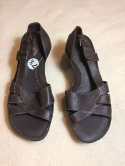 Dockers women's leather sandals