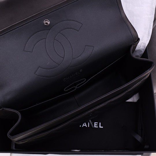 CHANEL Gabrielle Hobo Quilted Goatskin Patent Medium for Sale in Los  Angeles, CA - OfferUp