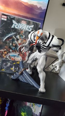 Mcfarlane Toys Marvel Rivals Venom (Anti-Venom variant)