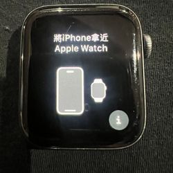 Apple Watch Series 4 - 44MM BLACK