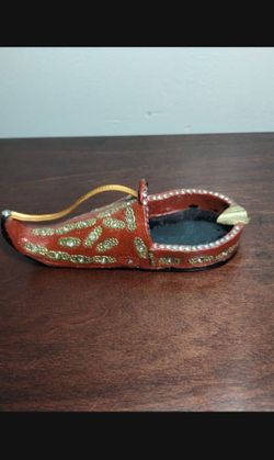 RESIN SHOE ASHTRAY 6"×2" - M69