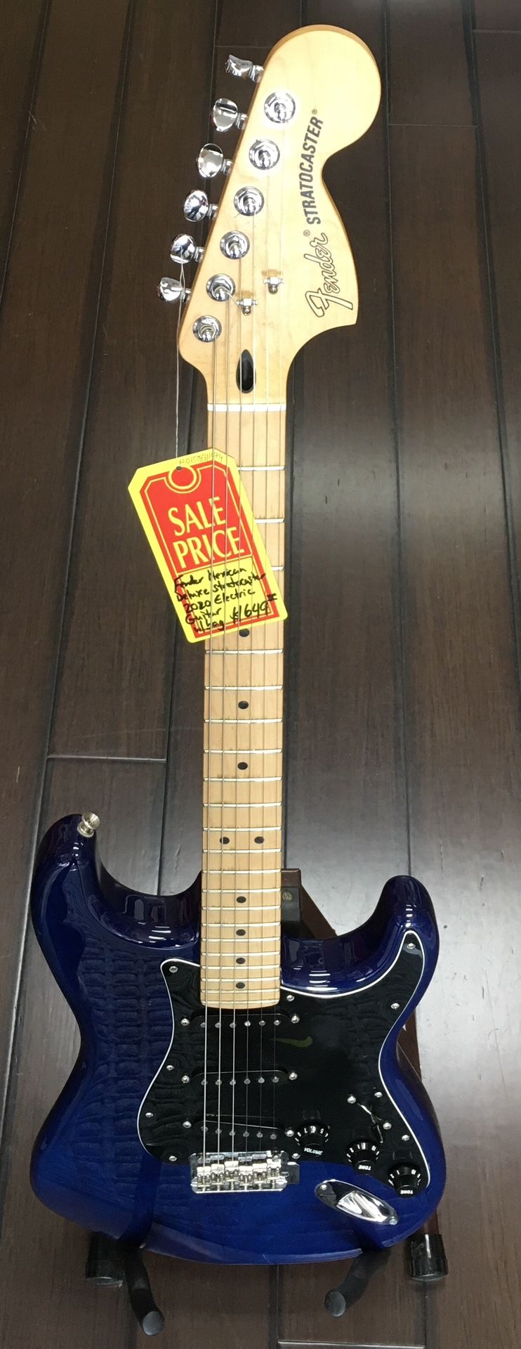 Fender Mexican Deluxe Stratocaster 2020 Electric Guitar W/ Bag