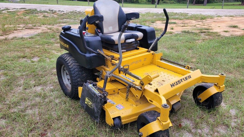 2017 hustler super Z 54" deck 29hp. zero turn mower