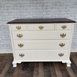 Vintage Thomasville Dresser