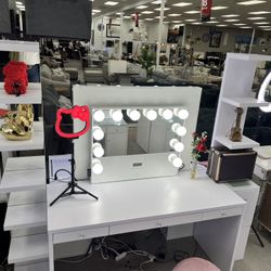 SLAYSTATION VANITY TABLE, SET W COLUMN SET 1 W DRAWERS2W MIRRORED SHELVES