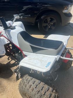 Quad 2005 Yamaha clean title plates up to day 2028