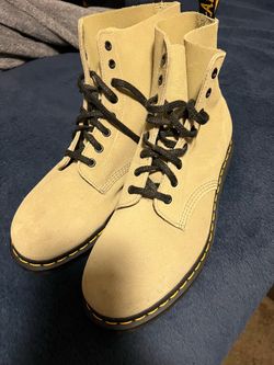 Dr martens beige suede boots