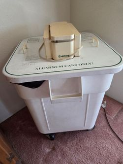 Electric can crusher/ compactor