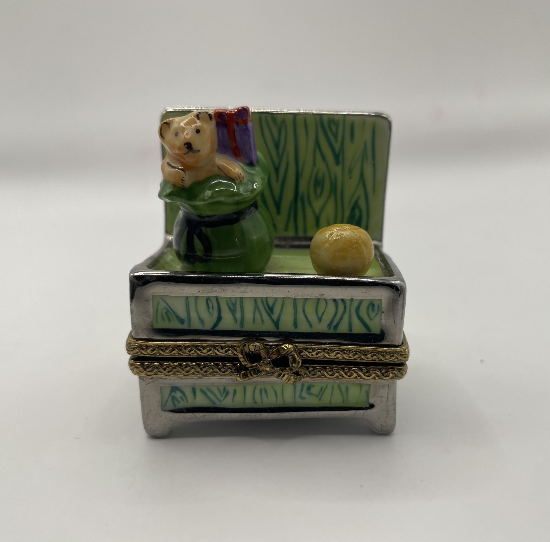 Teddy bear Toy chest-Hinge trinket box-N.C.A Limoges 1.75x1.2X2