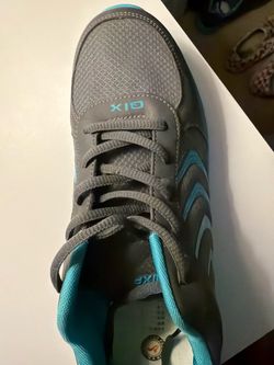 Gray and Teal Lace-Up Athletic Sneaker