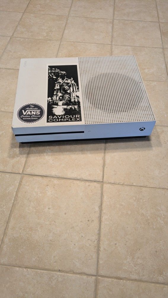 Xbox One S With Controller