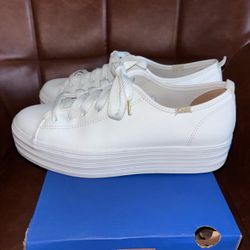 Women’s size 10  $35