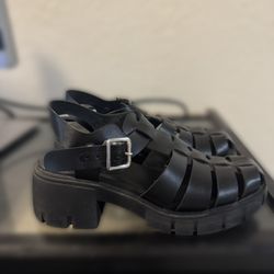 NY Madden Shoes 6.5