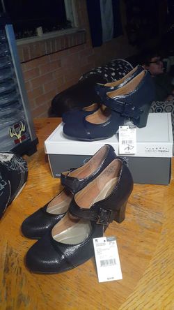 Nwt Jaclyn Smith Heels Black & Navy Both Size 7.5 $10 each