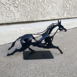 Metal Horse Statue, Hand-Painted & Handmade Horse Décor Vintage Horse Sculpture, Horse Art, Equestrian Decor, Unique Decor for Home & Office, Horse Lo