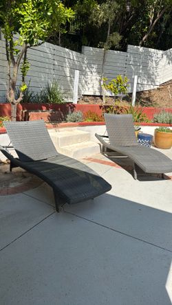 High Quality Poolside Lounge chairs