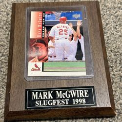 MARK MCGWIRE CHASE FOR 62 1998 UPPER DECK BASEBALL CARD # 22 Wooden Plaque