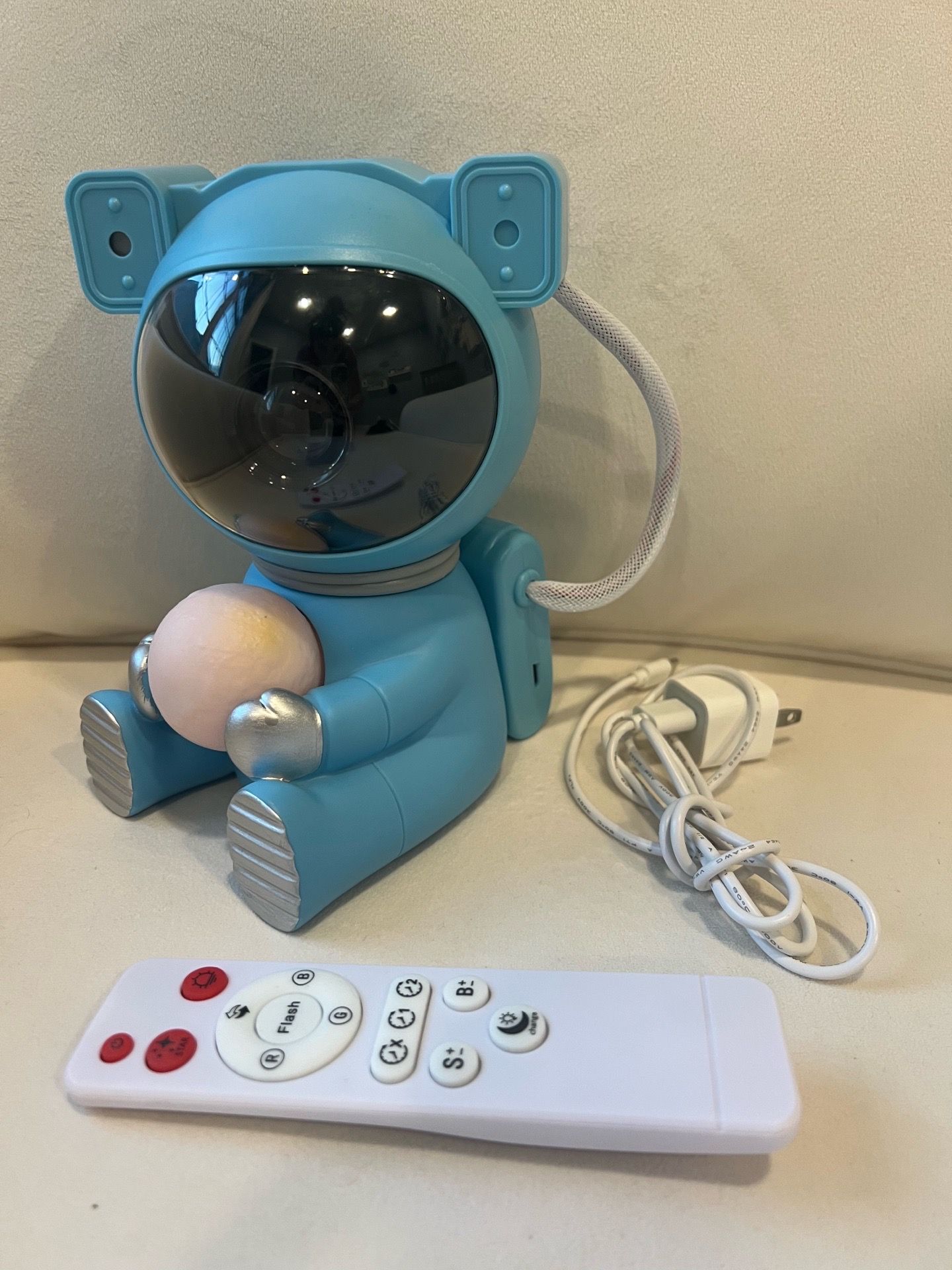 Astronaut Night Light with Remote
