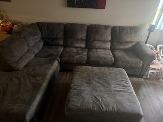 Sectional & ottoman