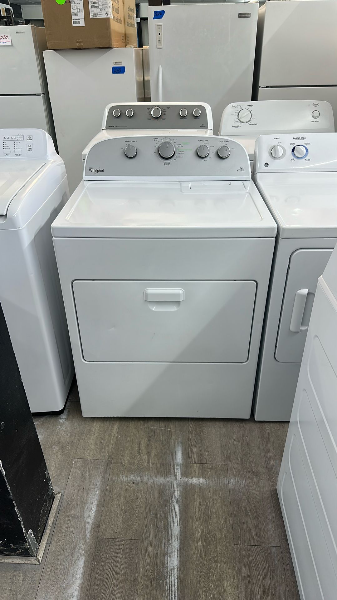 Whirlpool Electric Dryer With HE SensorDrying