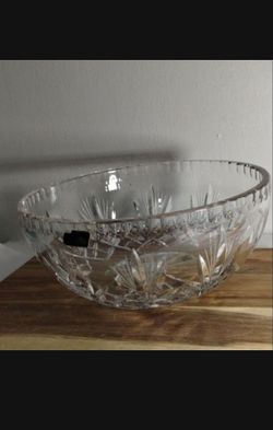 VINTAGE VIOLETTA CRYSTAL BOWL 9"×4"