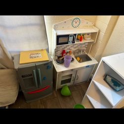 Kids Kitchen Set With Food