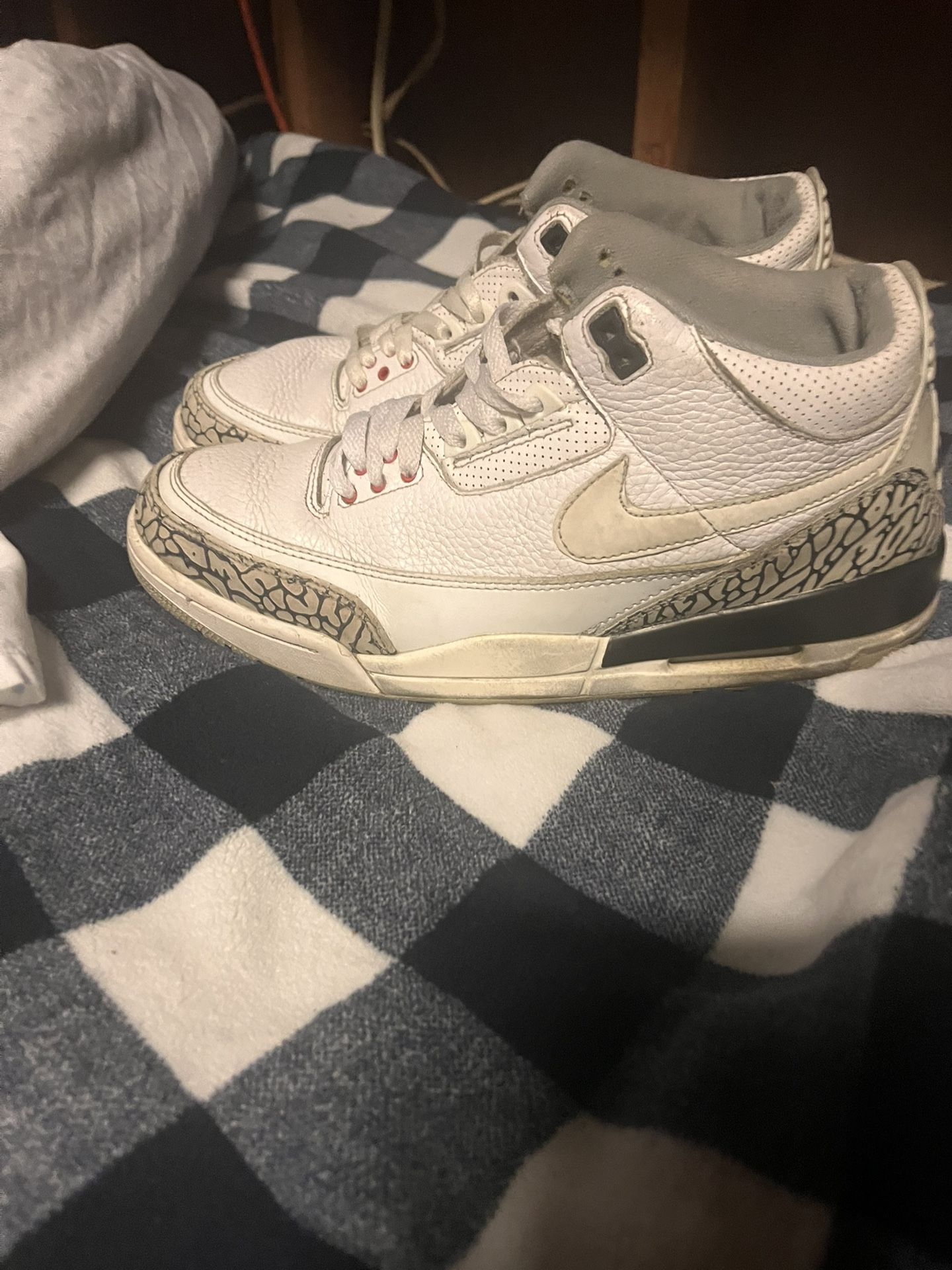 Jordan 3s