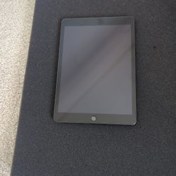 iPad 9th Generation WiFi 64gb Space Gray Excellent Condition 
