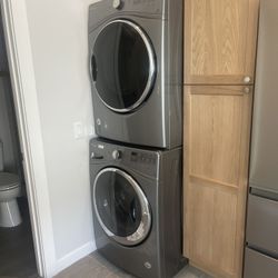 Whirlpool Washer And Gas Dryer