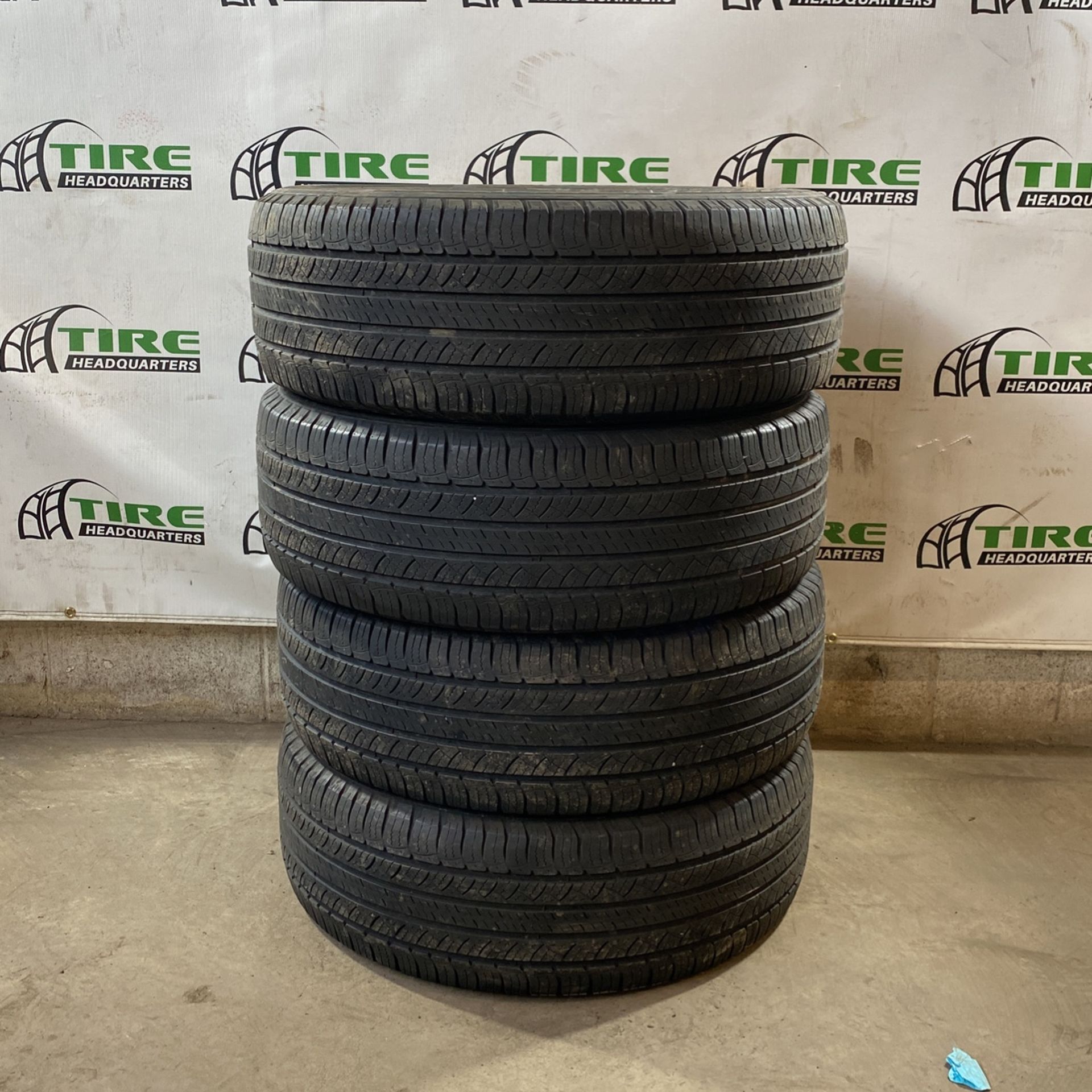 255 60 19 255/60R19 Michelin Latitude Set Of (4) Tread Depth 8/32” for