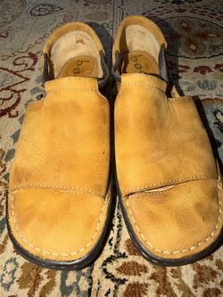 B.o.c. Sandals