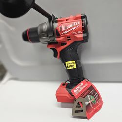 Milwaukee
M18 FUEL 18V Lithium-Ion Brushless Cordless 1/2 in. Hammer Drill/Driver (Tool-Only)
