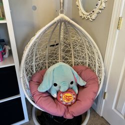 Children’s Swoon Pod/Egg Chair