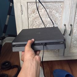 PS4 used like new
